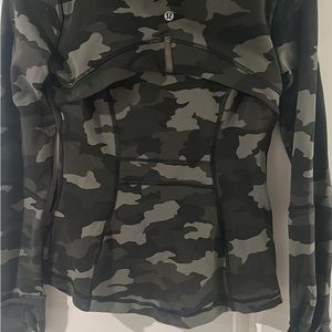 Lululemon define jacket. Size 6. Like new!  Green Camo